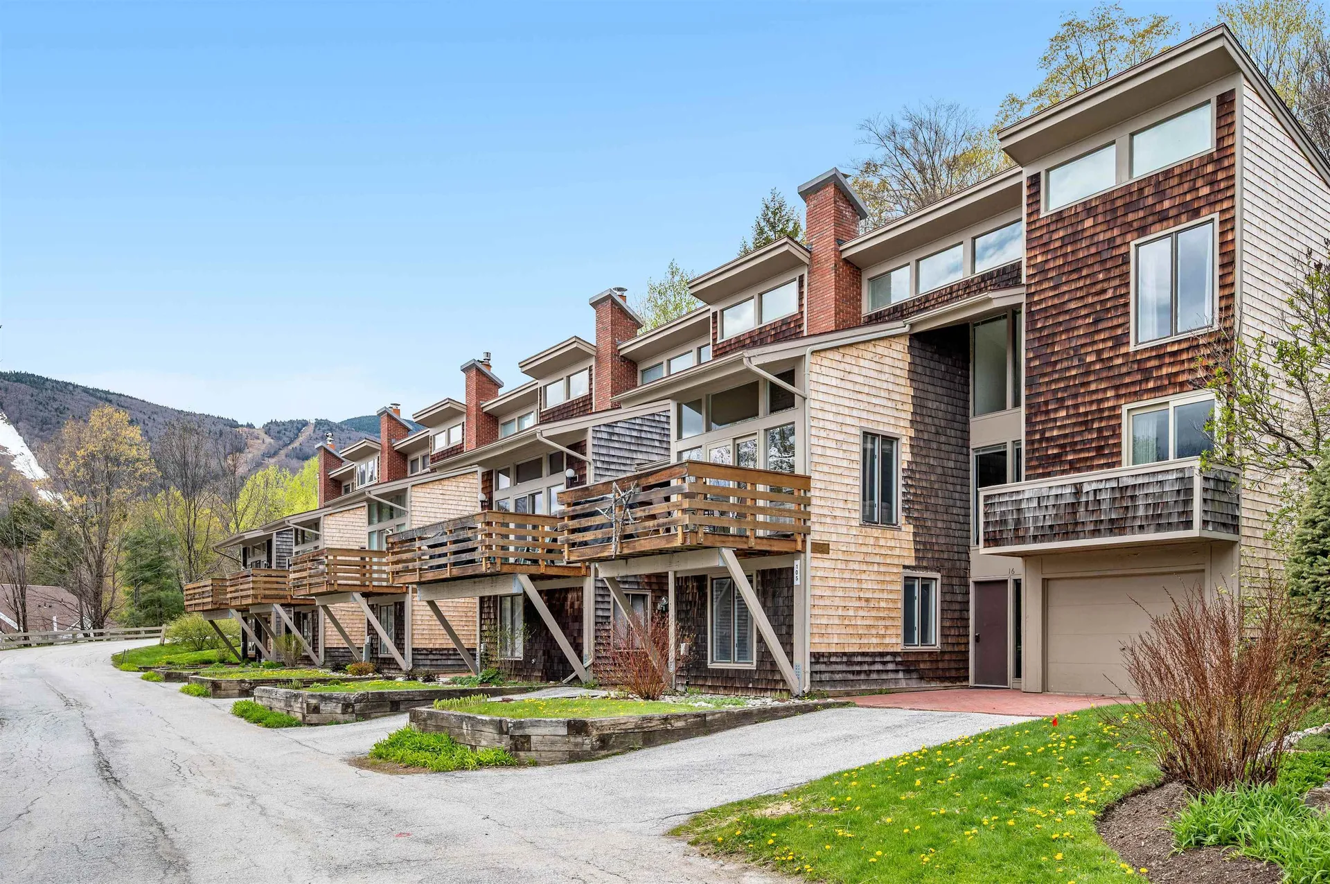 105 Forum Drive Warren VT 05674