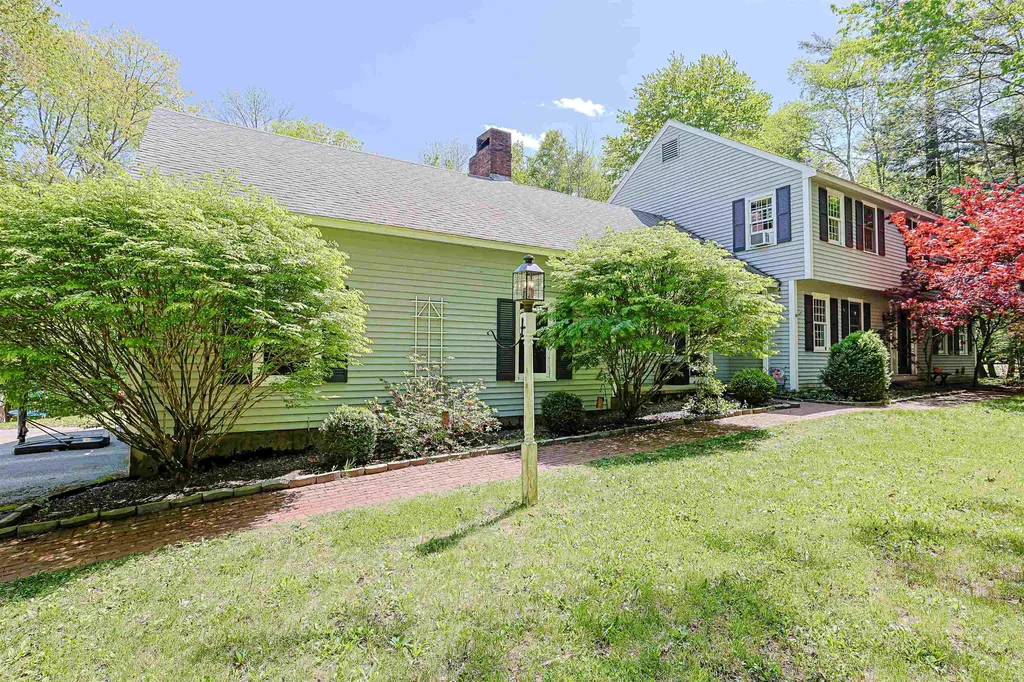 19 Winterberry Drive Amherst NH 03031