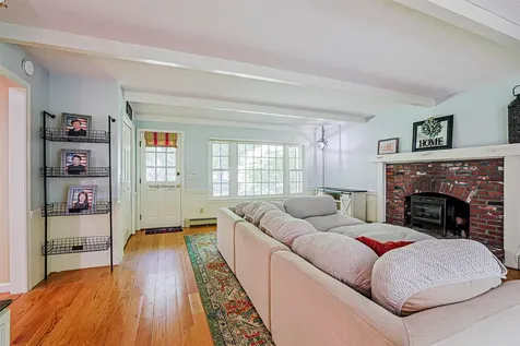 19 Winterberry Drive Amherst NH 03031
