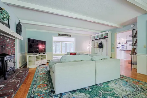 19 Winterberry Drive Amherst NH 03031