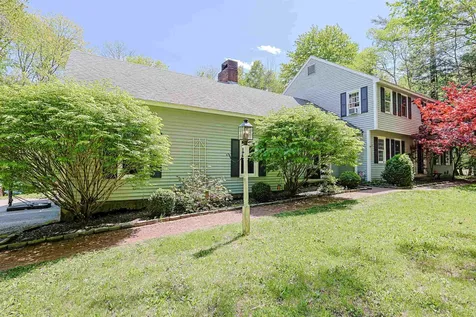 19 Winterberry Drive Amherst NH 03031