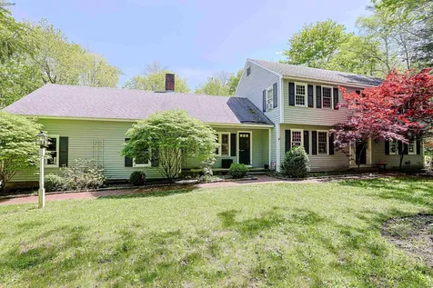 19 Winterberry Drive Amherst NH 03031