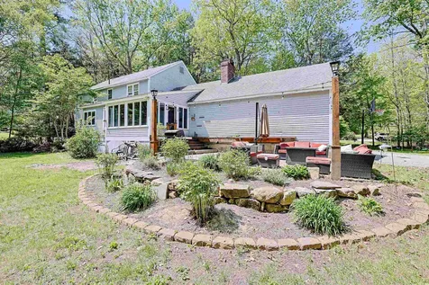 19 Winterberry Drive Amherst NH 03031