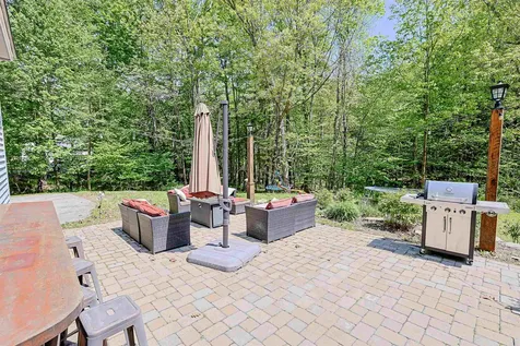 19 Winterberry Drive Amherst NH 03031