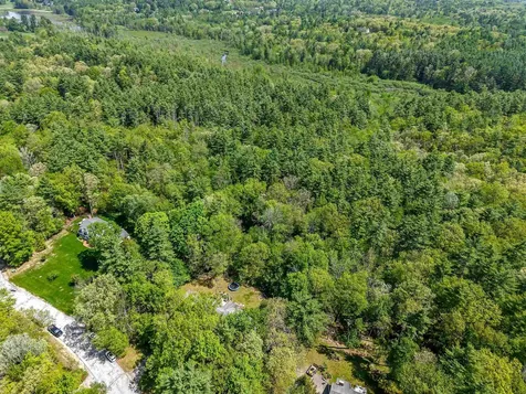 19 Winterberry Drive Amherst NH 03031