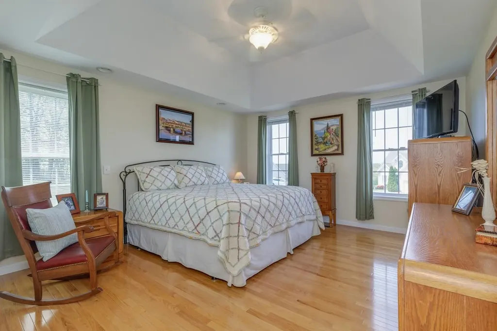 3 South Parrish Drive Londonderry NH 03053