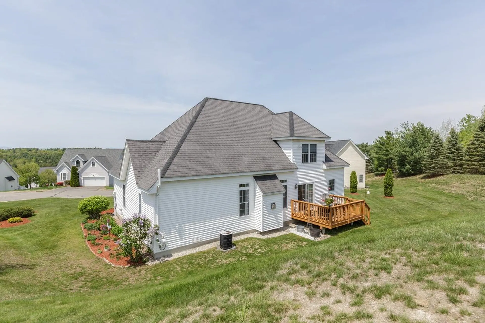 3 South Parrish Drive Londonderry NH 03053