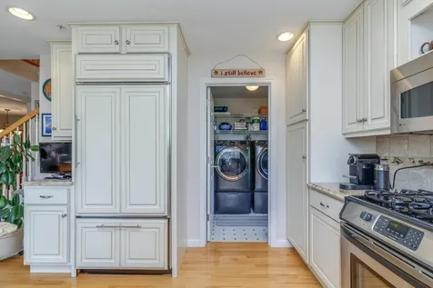 3 South Parrish Drive Londonderry NH 03053