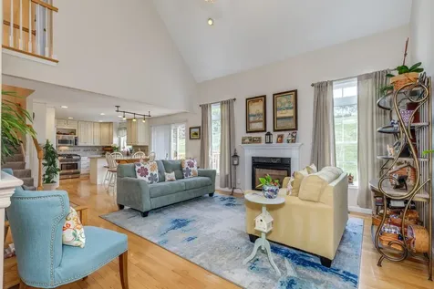3 South Parrish Drive Londonderry NH 03053