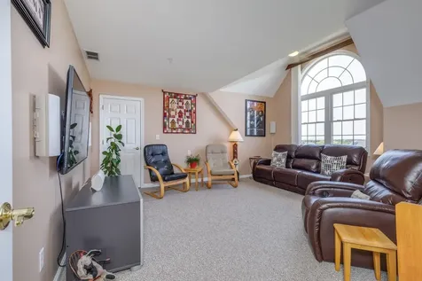 3 South Parrish Drive Londonderry NH 03053
