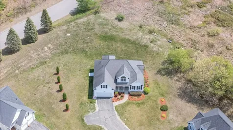 3 South Parrish Drive Londonderry NH 03053