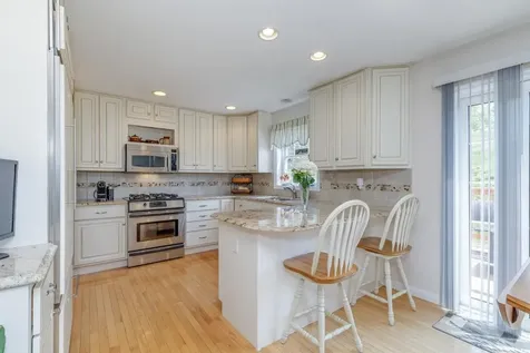 3 South Parrish Drive Londonderry NH 03053