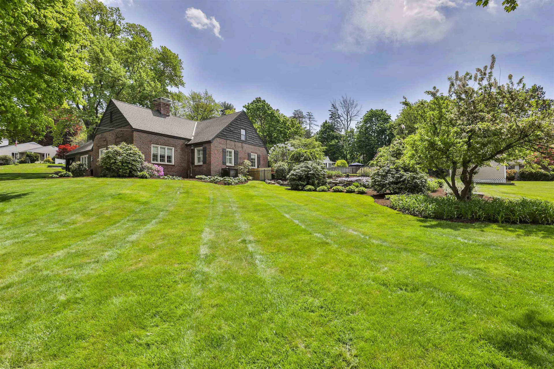 135 Ridge Road Manchester NH 03104