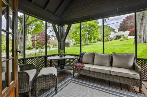 135 Ridge Road Manchester NH 03104