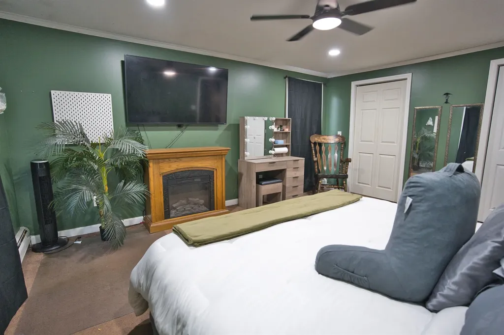 6 Friar Tuck Road Canterbury NH 03224