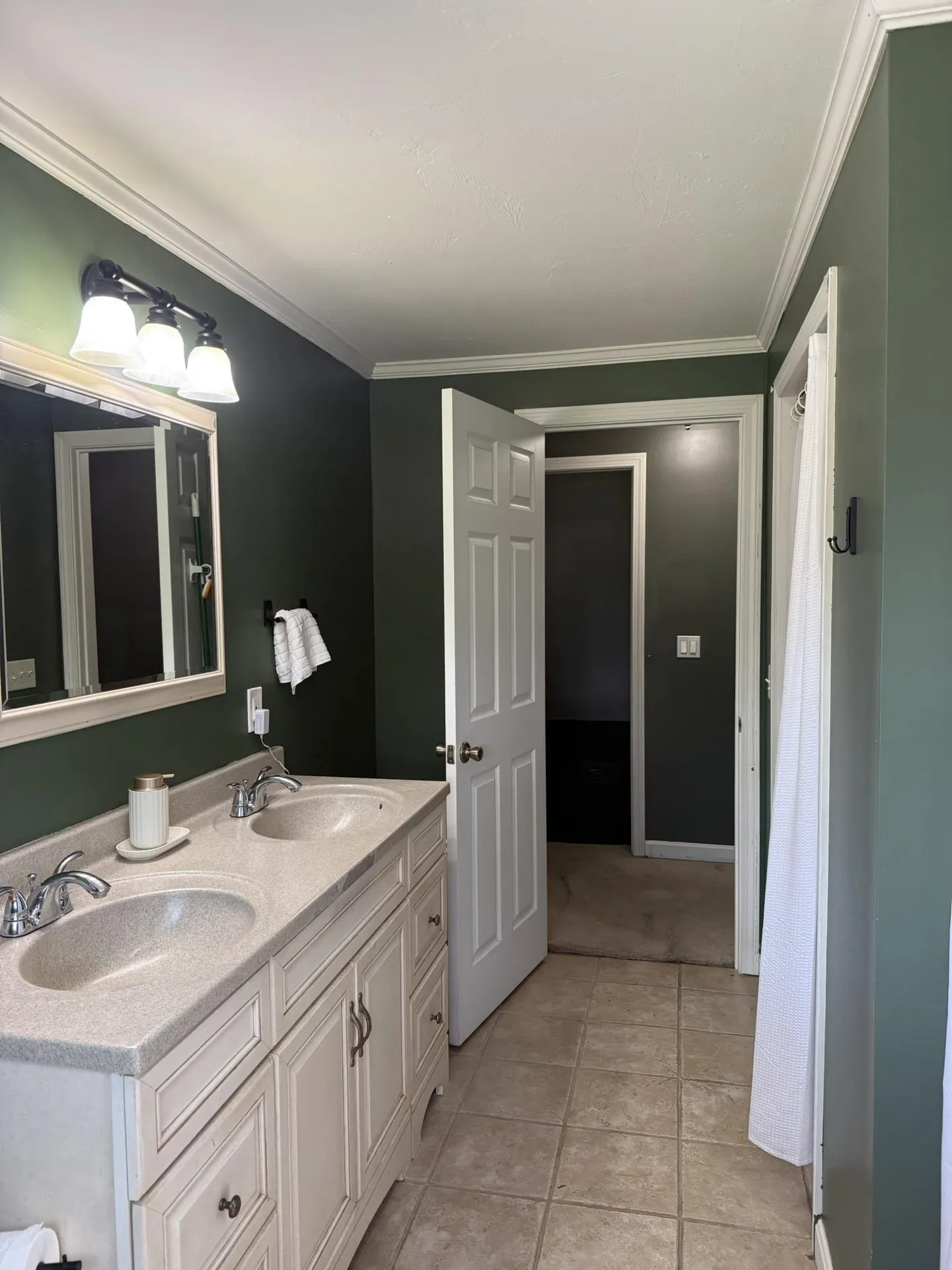 6 Friar Tuck Road Canterbury NH 03224