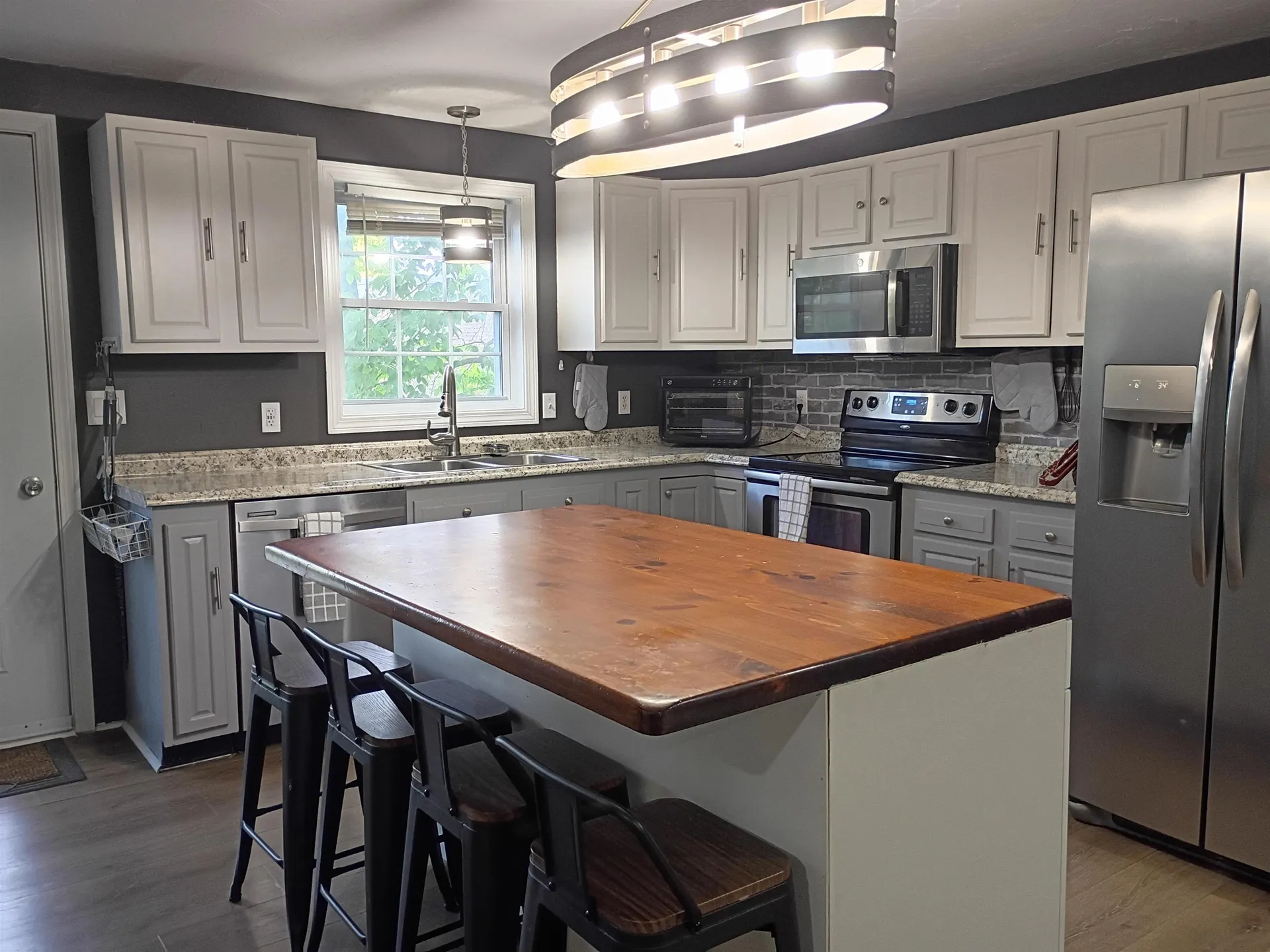 6 Friar Tuck Road Canterbury NH 03224