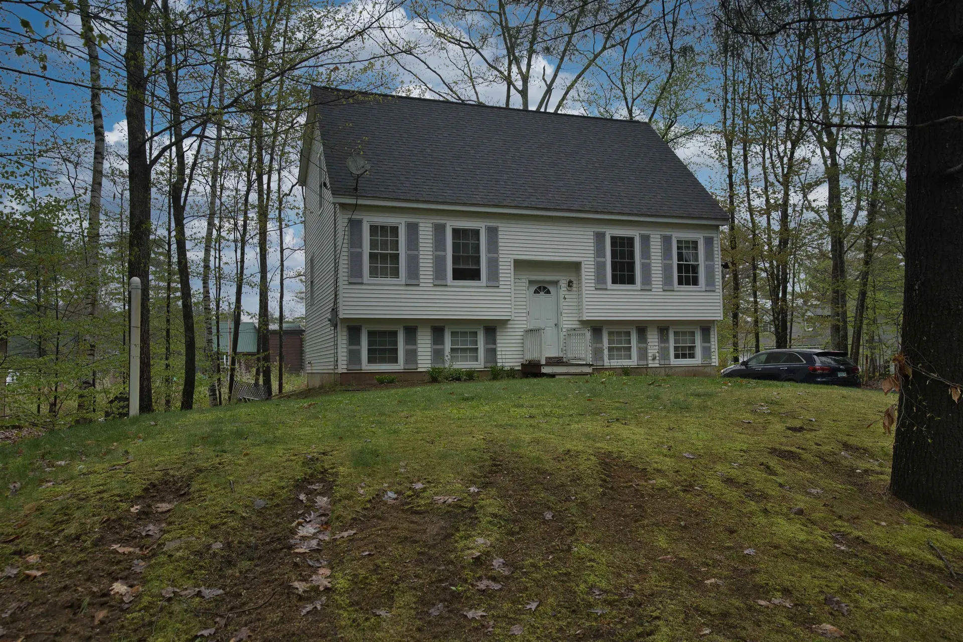 6 Friar Tuck Road Canterbury NH 03224