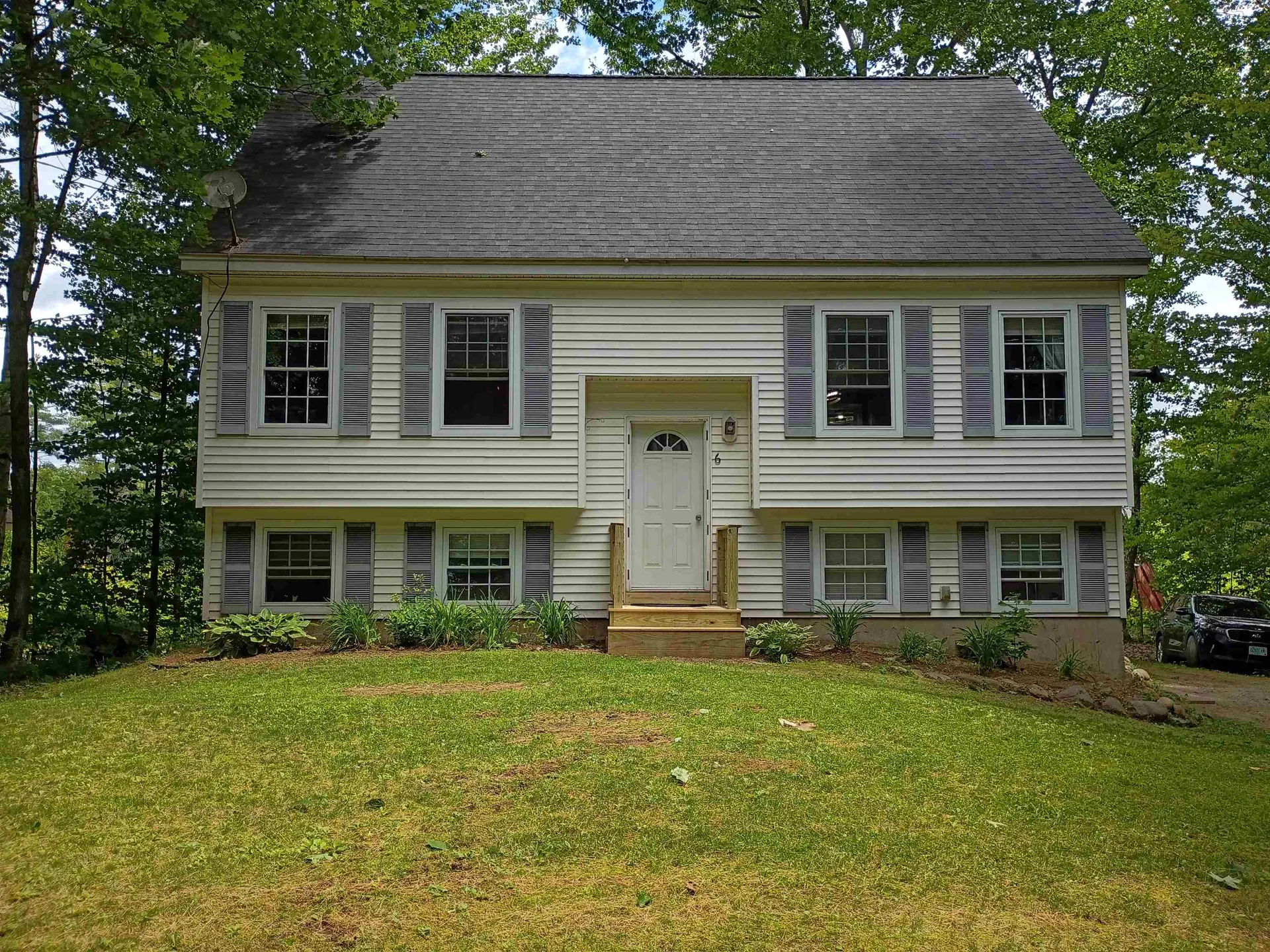 6 Friar Tuck Road Canterbury NH 03224