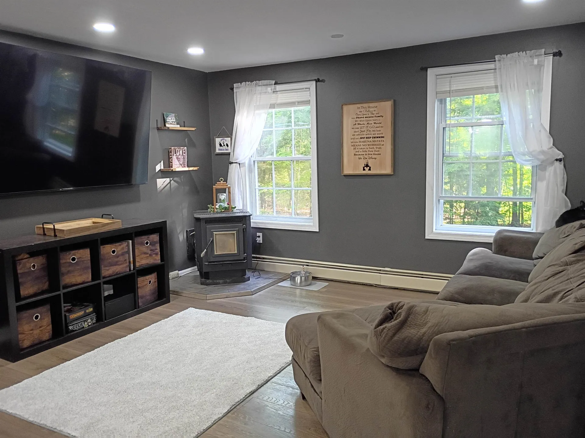 6 Friar Tuck Road Canterbury NH 03224