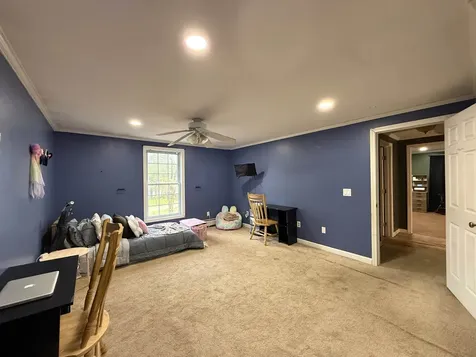 6 Friar Tuck Road Canterbury NH 03224