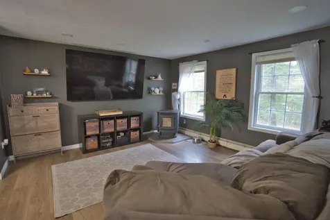 6 Friar Tuck Road Canterbury NH 03224