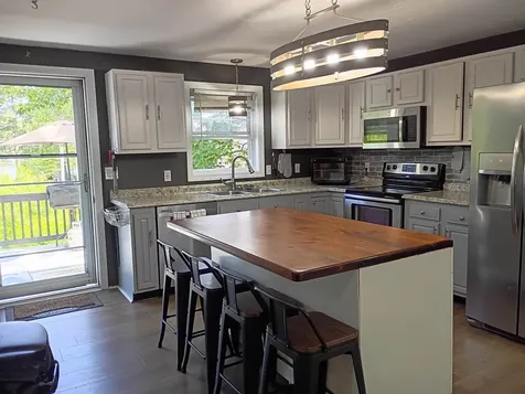 6 Friar Tuck Road Canterbury NH 03224