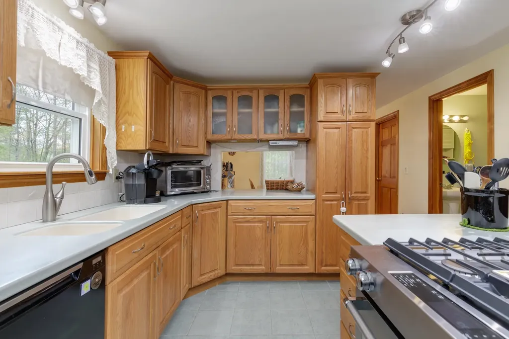 36 N Curtisville Road Concord NH 03301