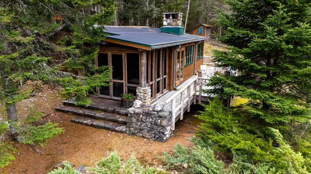 36 Mountain Road Dalton NH 03598