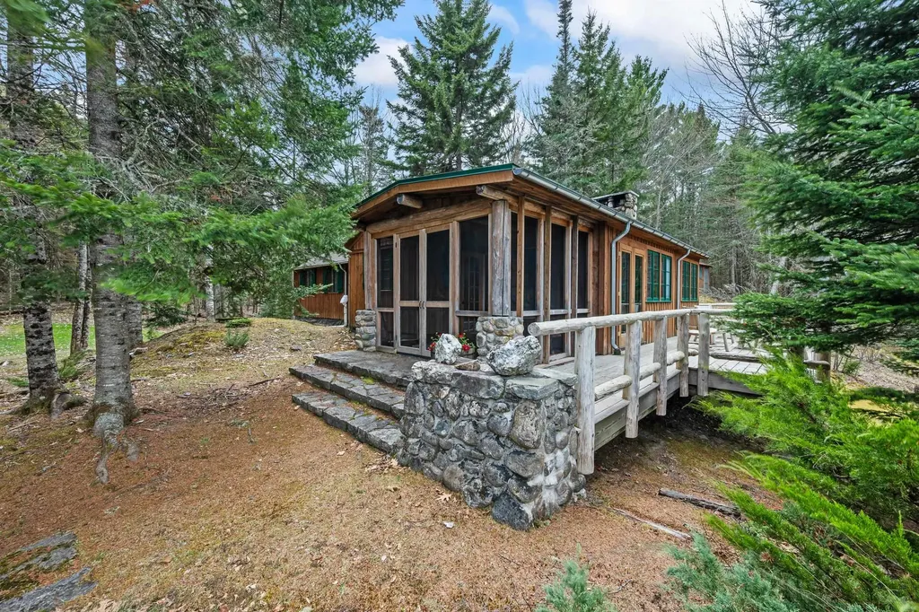 36 Mountain Road Dalton NH 03598