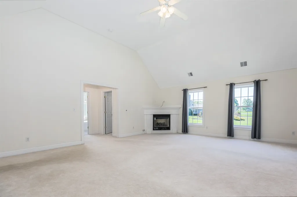 9 Towle Farm Road Hampton Falls NH 03844