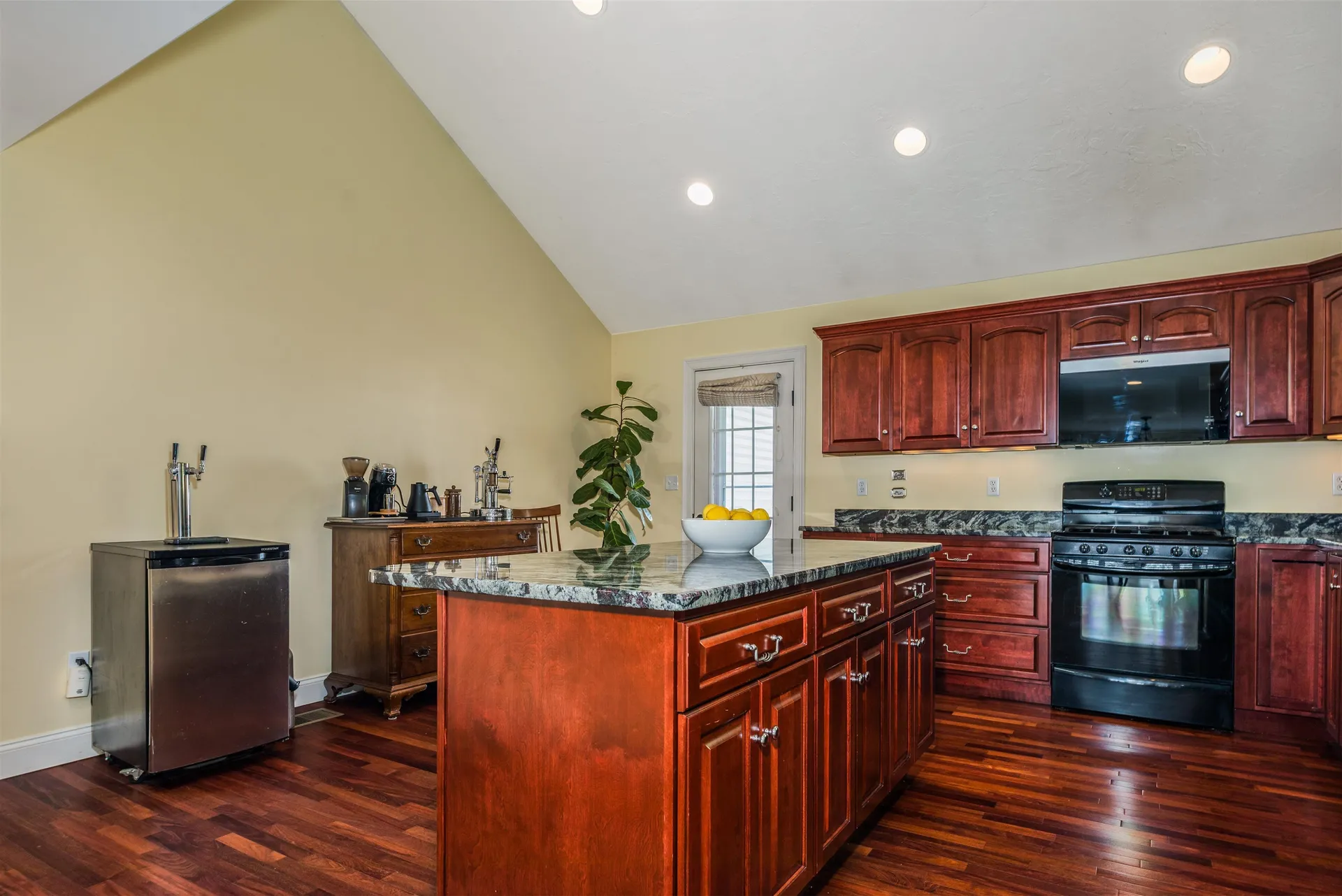 9 Towle Farm Road Hampton Falls NH 03844
