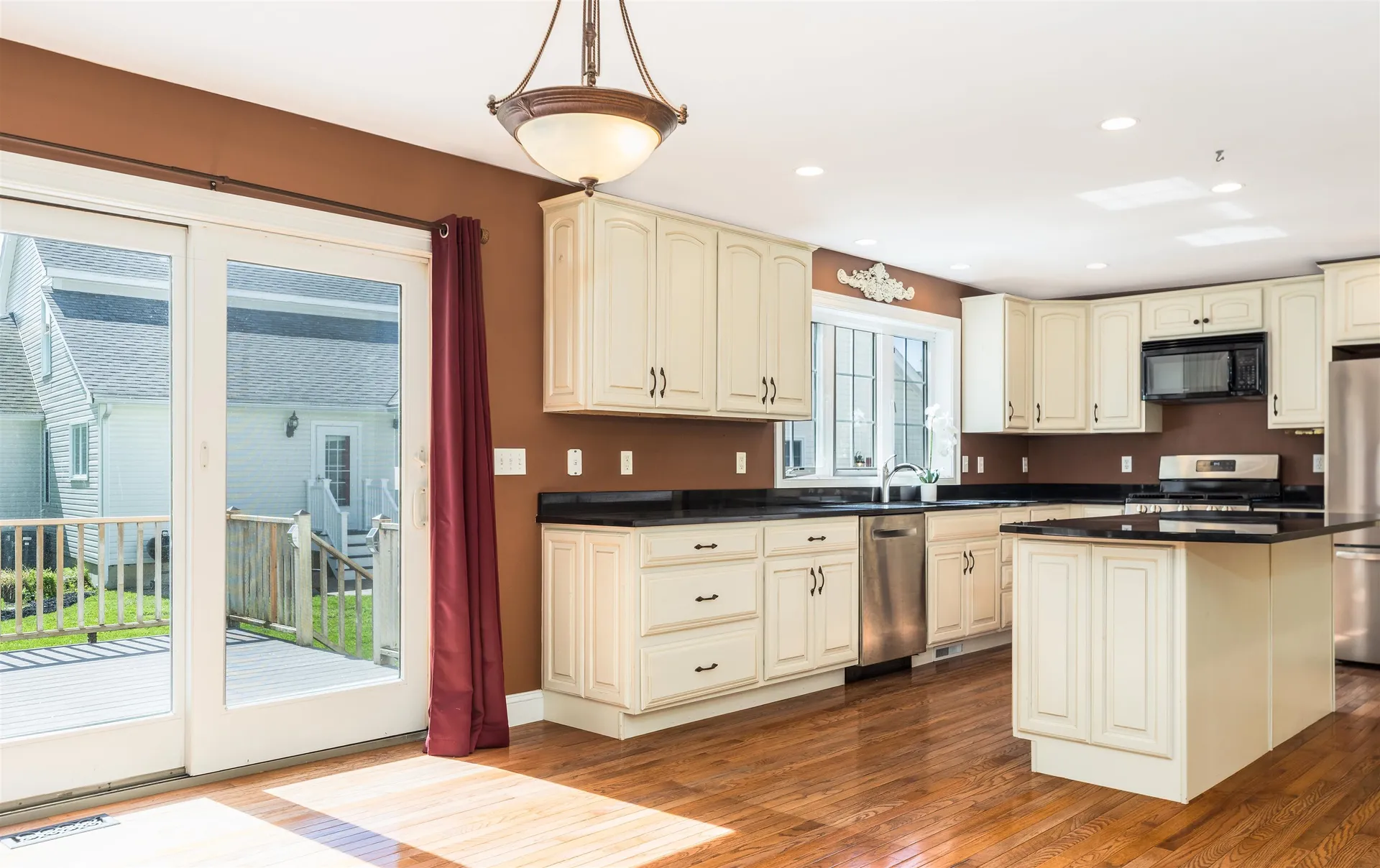 9 Towle Farm Road Hampton Falls NH 03844