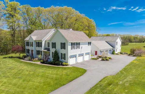 9 Towle Farm Road Hampton Falls NH 03844