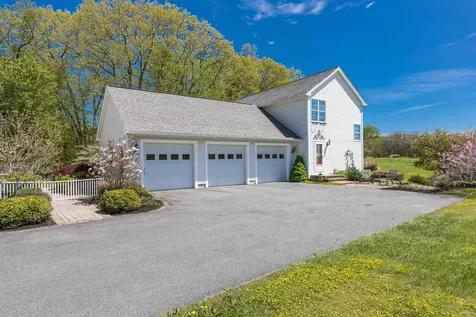 9 Towle Farm Road Hampton Falls NH 03844
