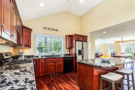 9 Towle Farm Road Hampton Falls NH 03844