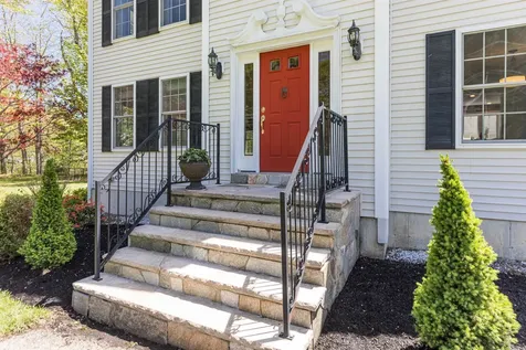 9 Towle Farm Road Hampton Falls NH 03844