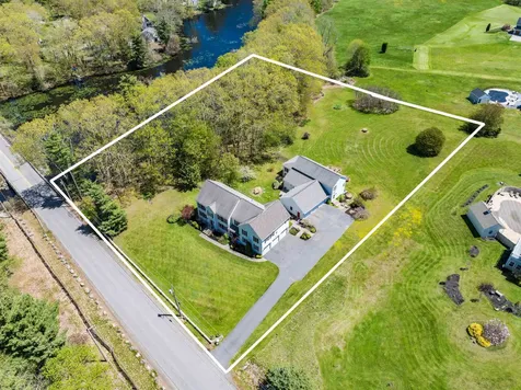 9 Towle Farm Road Hampton Falls NH 03844