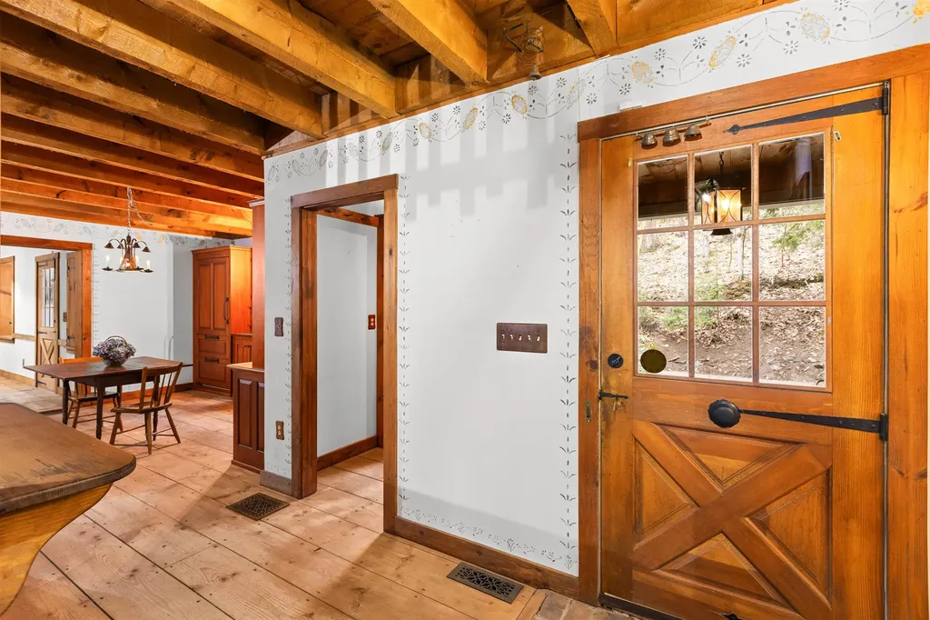 4499 Lower Waterford Road Waterford VT 05819