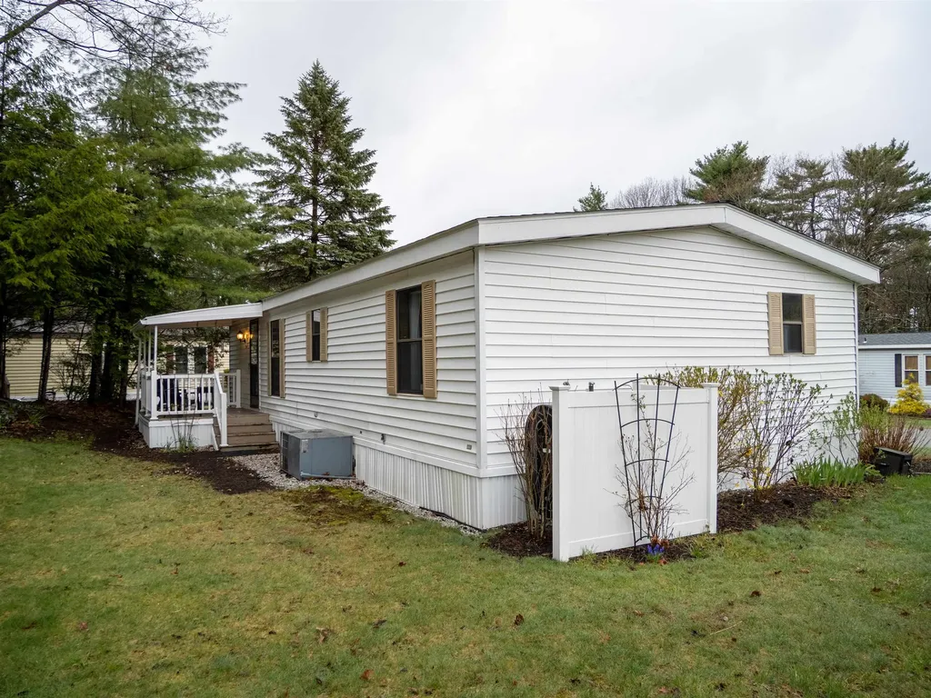 52 Monadnock Drive Rochester NH 03867