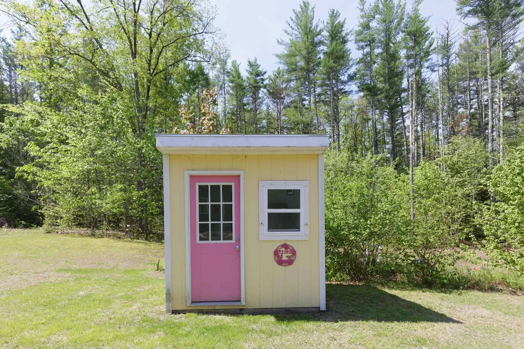 49 Moss Road Hopkinton NH 03229