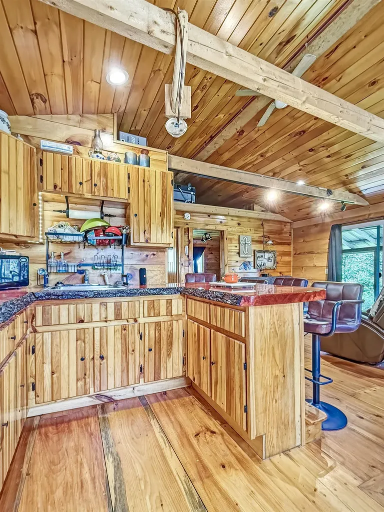 36 Moss Drive Stewartstown NH 03576