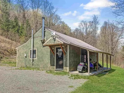 36 Moss Drive Stewartstown NH 03576