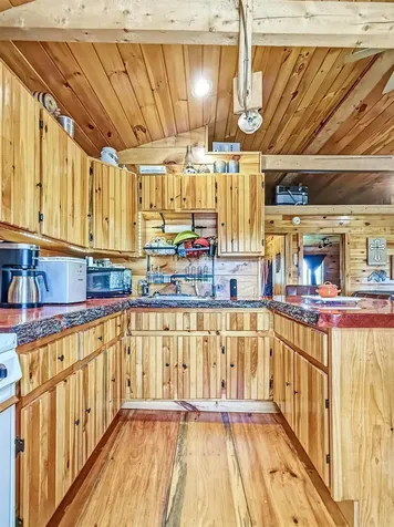 36 Moss Drive Stewartstown NH 03576