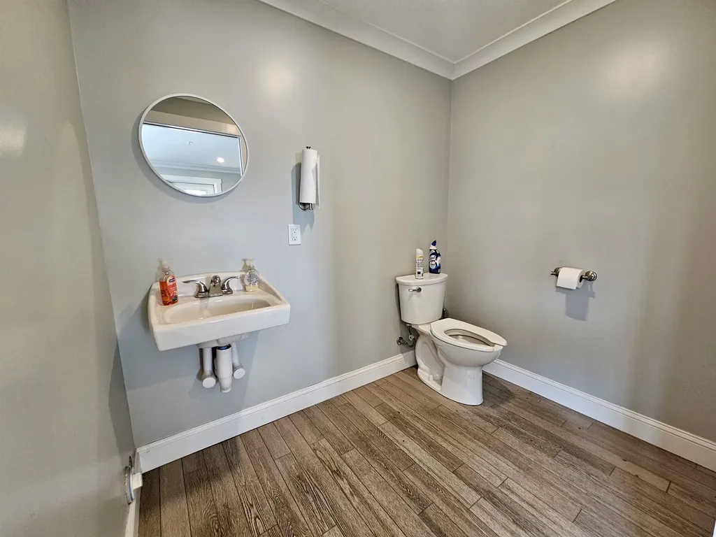 304 Commerce Way Derby VT 05829