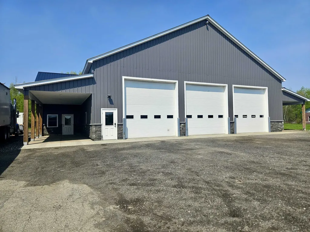 304 Commerce Way Derby VT 05829