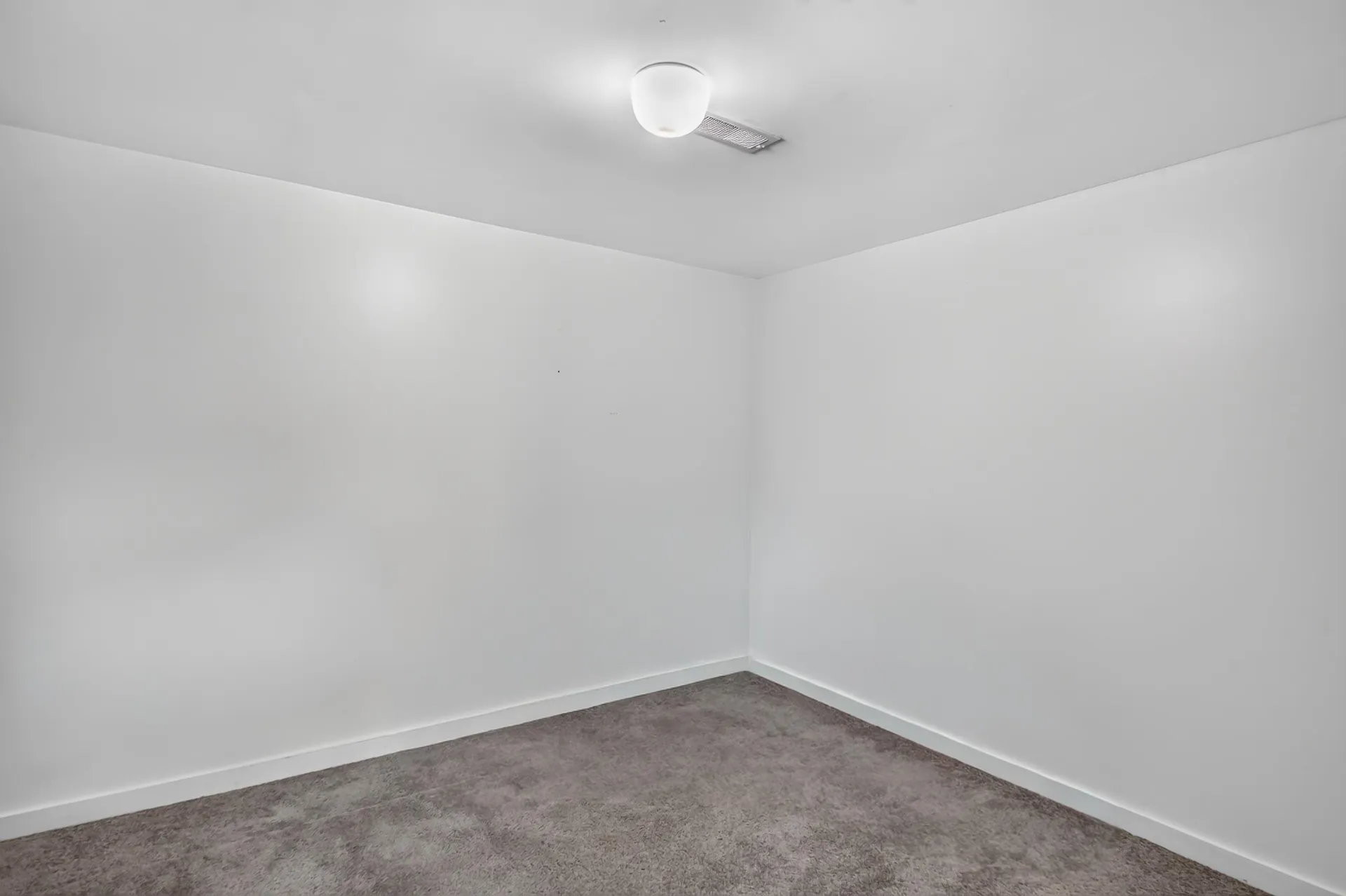 92 Old Cathedral Road Rindge NH 03461