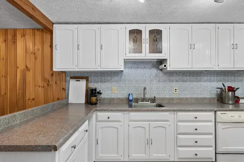 92 Old Cathedral Road Rindge NH 03461