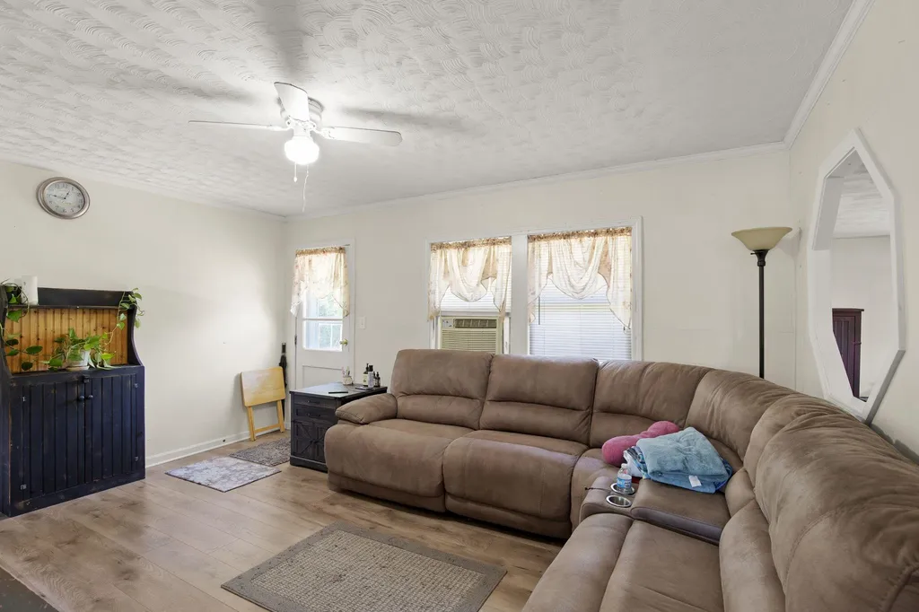 784 Portland Street Rochester NH 03868