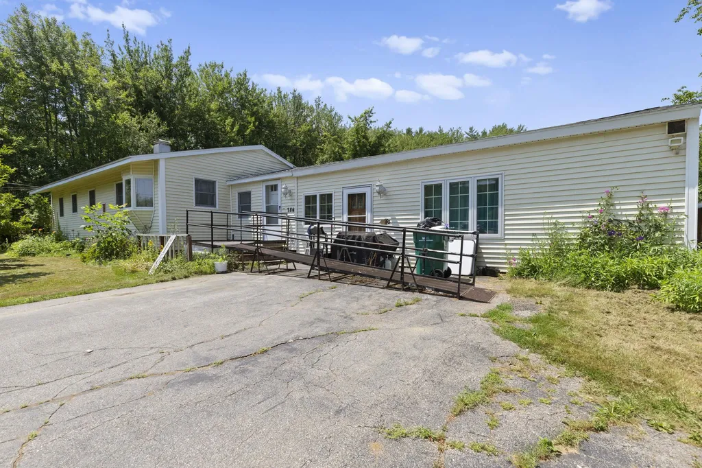 784 Portland Street Rochester NH 03868